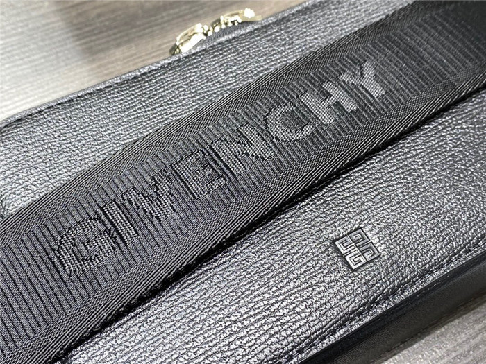 GIVENCHY 지방시 카메라백 G82221