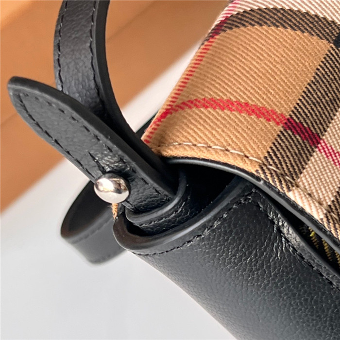 Burberry 버버리 미니 크로스백 B40777