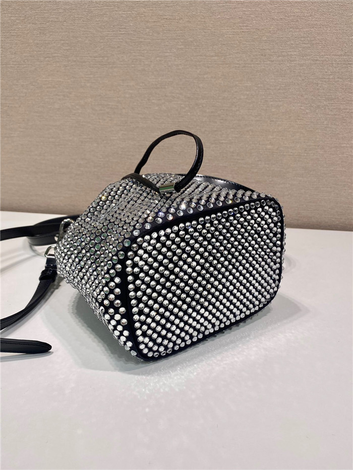 Prada 프라다 크리스털 장식 새틴 스몰 버킷백 1BE067