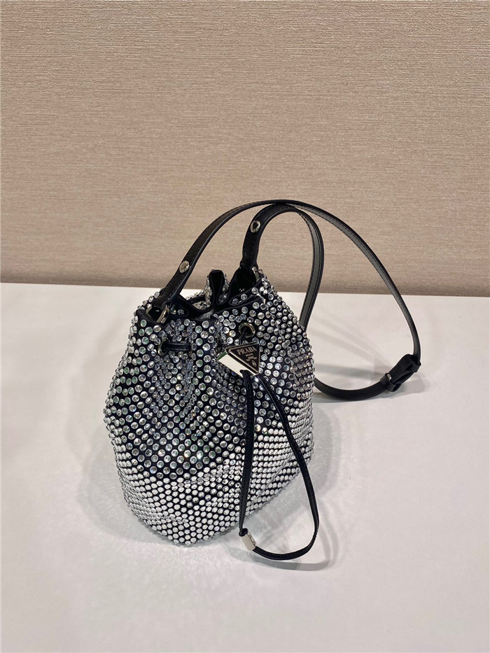 Prada 프라다 크리스털 장식 새틴 스몰 버킷백 1BE067