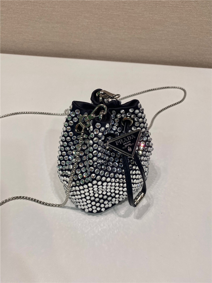 Prada  프라다 크리스털 장식 새틴 스몰 버킷백 1NR016
