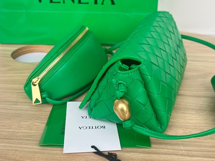Bottega Veneta 보테가베네타 크로스백  bv16x