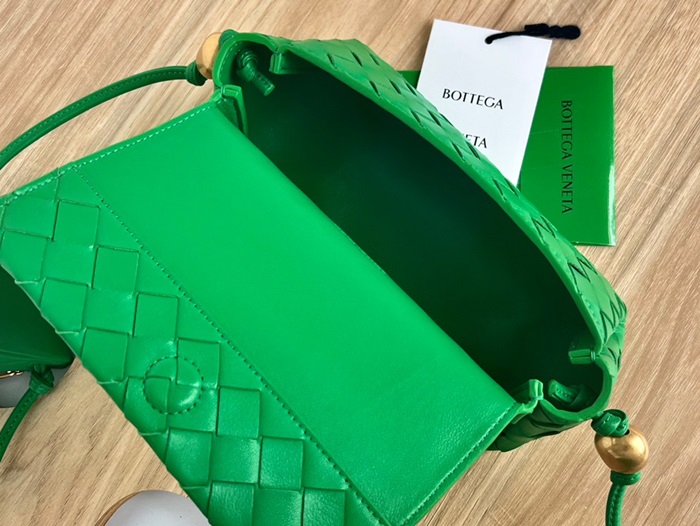 Bottega Veneta 보테가베네타 크로스백  bv16x