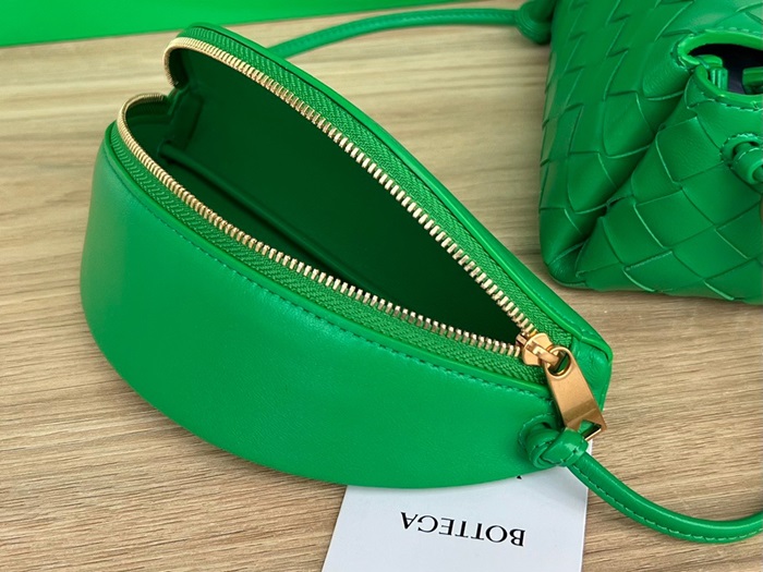 Bottega Veneta 보테가베네타 크로스백  bv16x