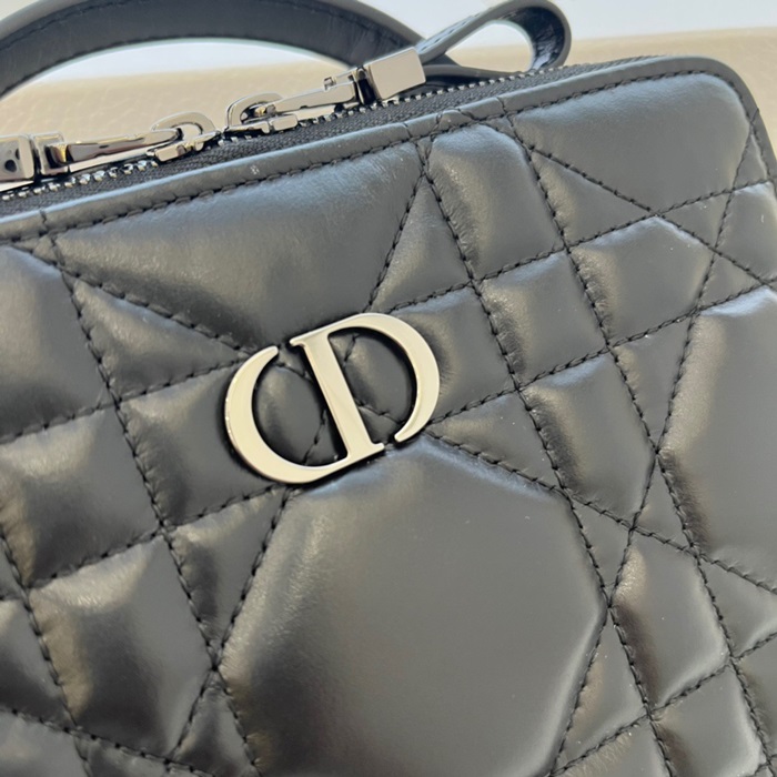  Dior 디올 카로 박스 체인백