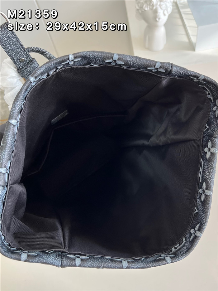  Louis Vuitton  루이비통 롤 탑 블렌디드 페브릭 백팩 M21359