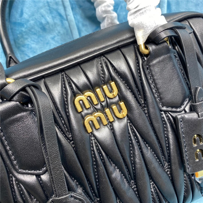 MIUMIU 미우미우 토트백 5BB124
