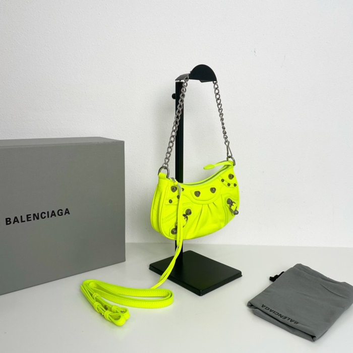 BALENCIAGA  발렌시아가 숄더백