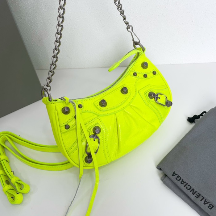 BALENCIAGA  발렌시아가 숄더백