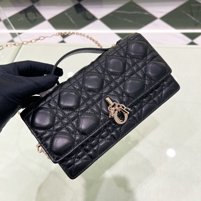 [블랙핑크 지수] DIOR 디올 MISS DIOR 탑 핸들 백
