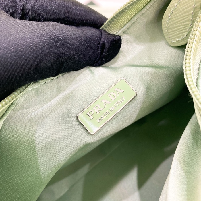 Prada 프라다 여성 토트백 pr127x