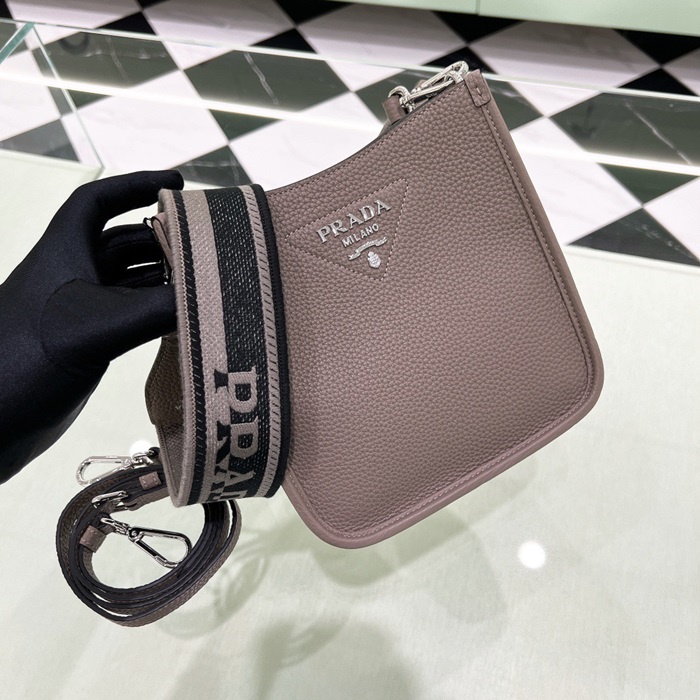 Prada  프라다 여성 숄더백 pr215x