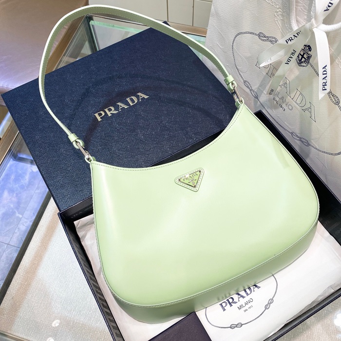  Prada 프라다 브러시드 삼각로고 클레오백 pr230x