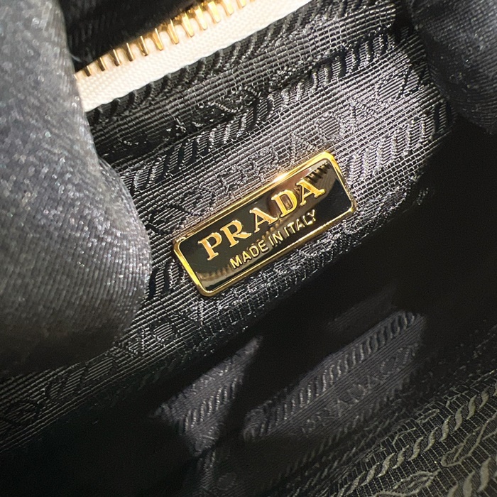 Prada 프라다 호보백 pr222x