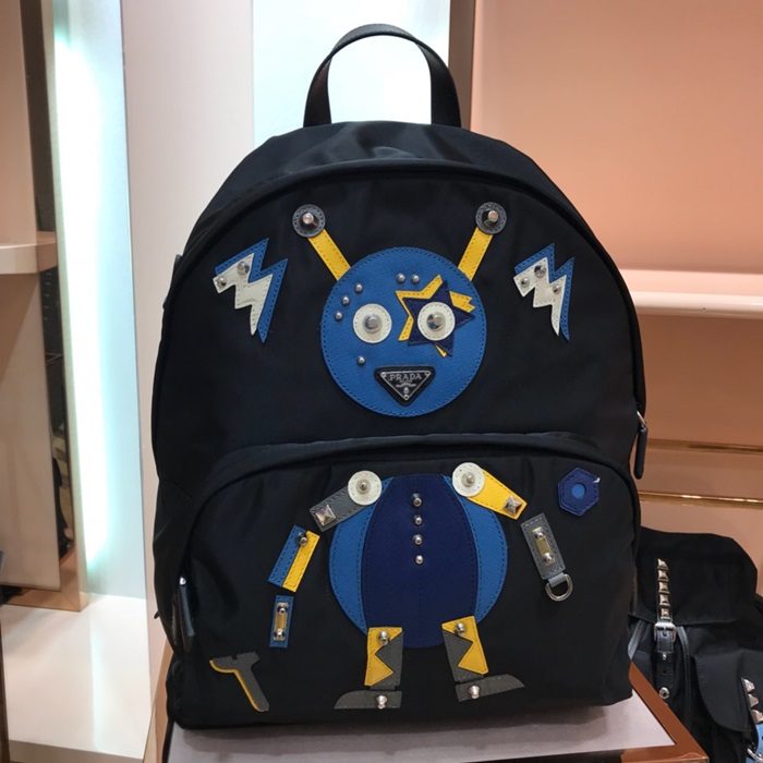 Prada 프라다 남성 블랙 백팩 pr240x