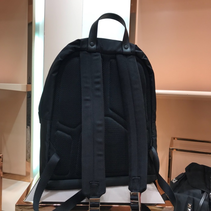 Prada 프라다 남성 블랙 백팩 pr240x
