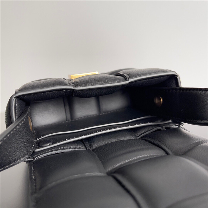  Bottega Veneta  보테가 베네타 미니 카세트백 B0106