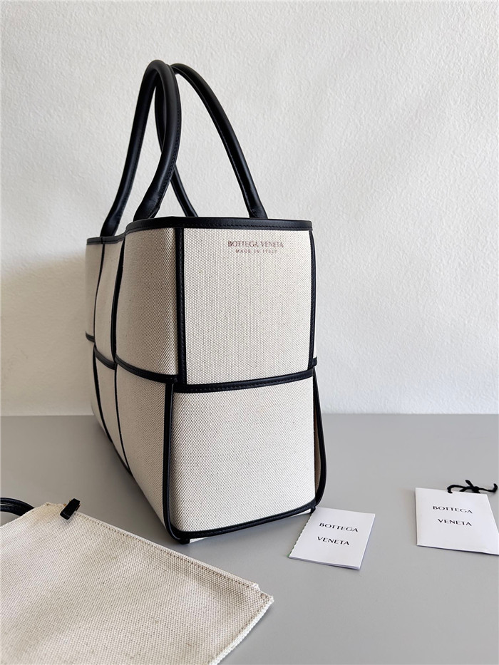 Bottega Veneta  보테가 베네타 아르코 토트백 스몰 B5066