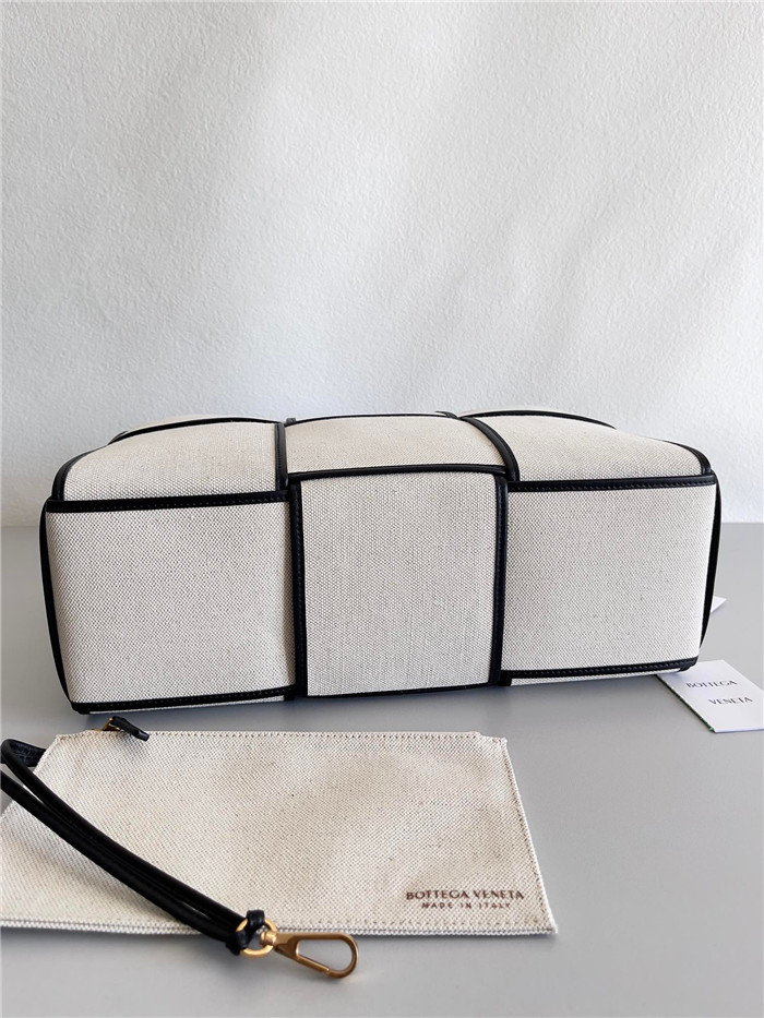 Bottega Veneta  보테가 베네타 아르코 토트백 스몰 B5066