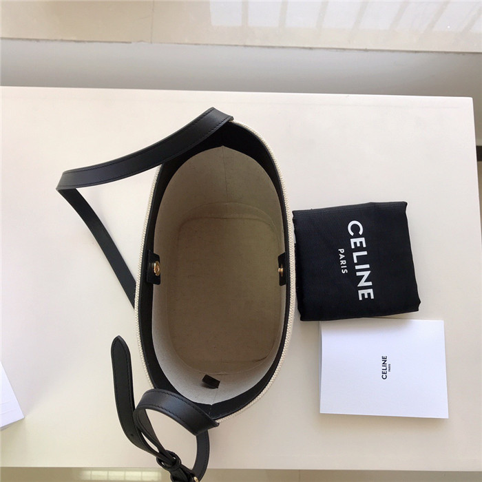 CELINE 셀린느 퀴르 버킷백 C30022