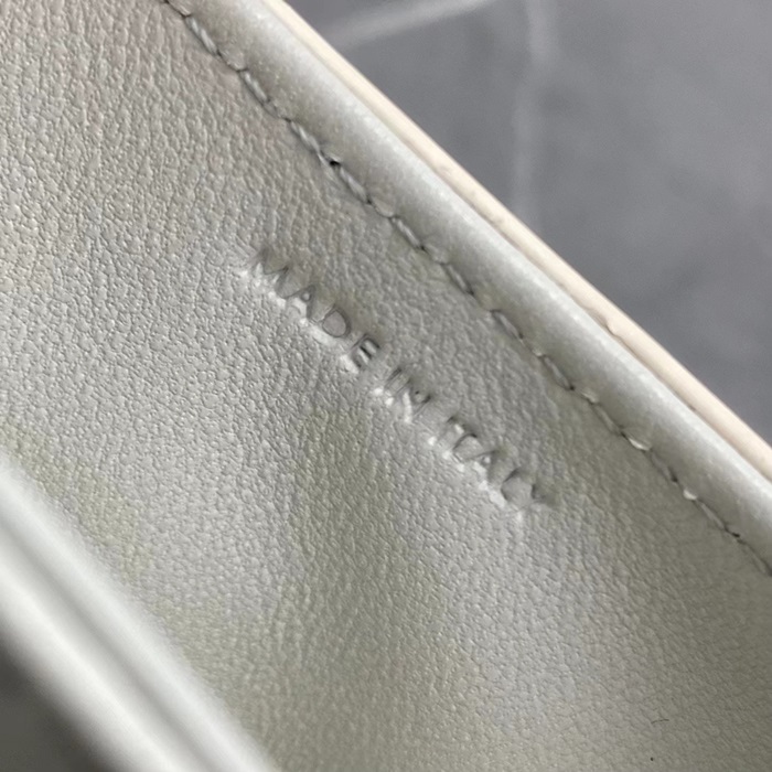  CELINE 셀린느 카프스킨 탑핸들 클래식 백 탄