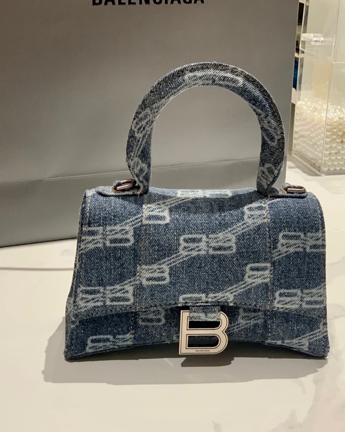 BALENCIAGA 발렌시아가 크로스백  ba99x