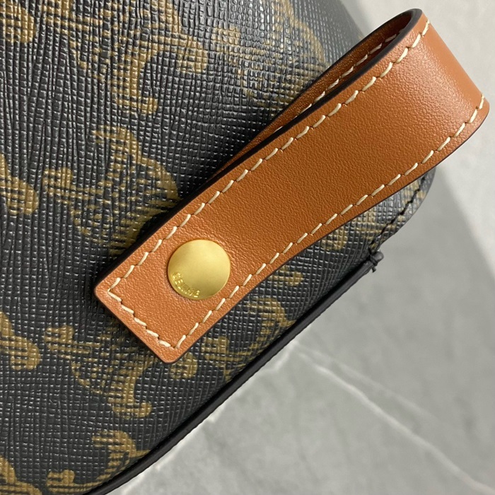 CELINE 셀린느 여성 로고 힙색 ce44x