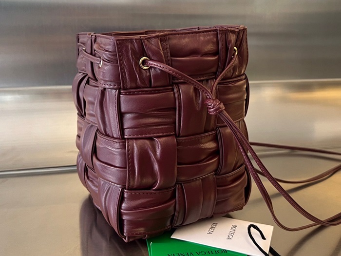 Bottega Veneta 보테가베네타 여성  버킷백  bv27x
