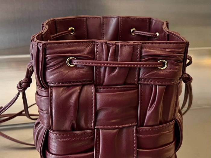 Bottega Veneta 보테가베네타 여성  버킷백  bv27x