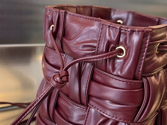 Bottega Veneta 보테가베네타 여성  버킷백  bv27x