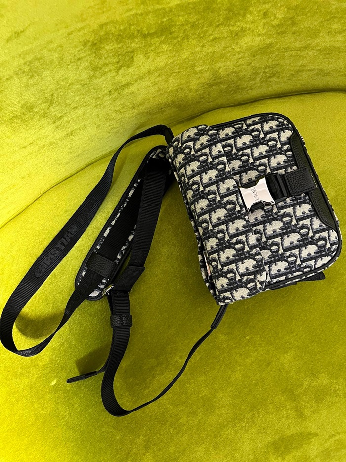 Dior 디올 남성 블랙 크로스백  di193x