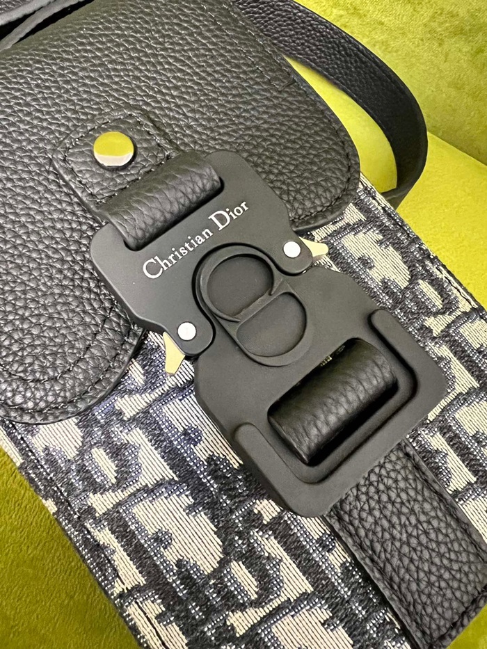 Dior  디올 남성 블랙 크로스백 di194x