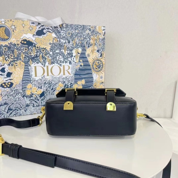 Dior   디올 CAMP 스몰 백
