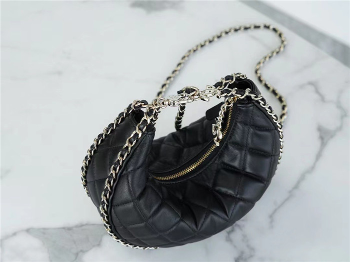 CHANEL 샤넬 라지 반달백 AS3200