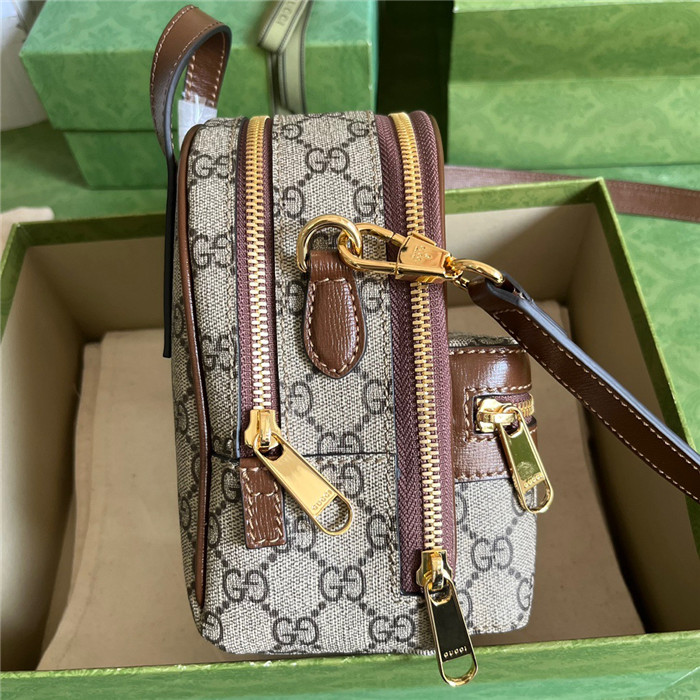GUCCi  구찌 수프림 인터로킹 멀티 펑션 숄더백 725654
