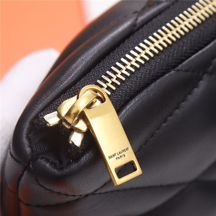 Saint Laurent  생로랑 퀼팅 SADE 미디엄 파우치 696779