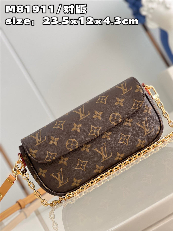 LOUIS VUITTON  루이비통 월릿 온 체인 아이비 M81911