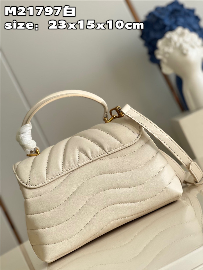 LOUIS VUITTON 루이비통 홀드 미 토트백 M21797