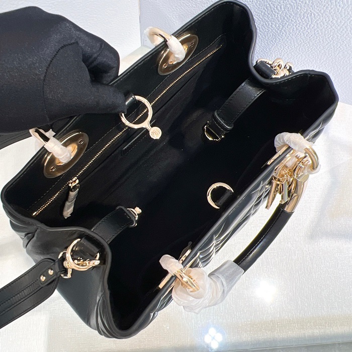 Dior  디올 여성 레이디백