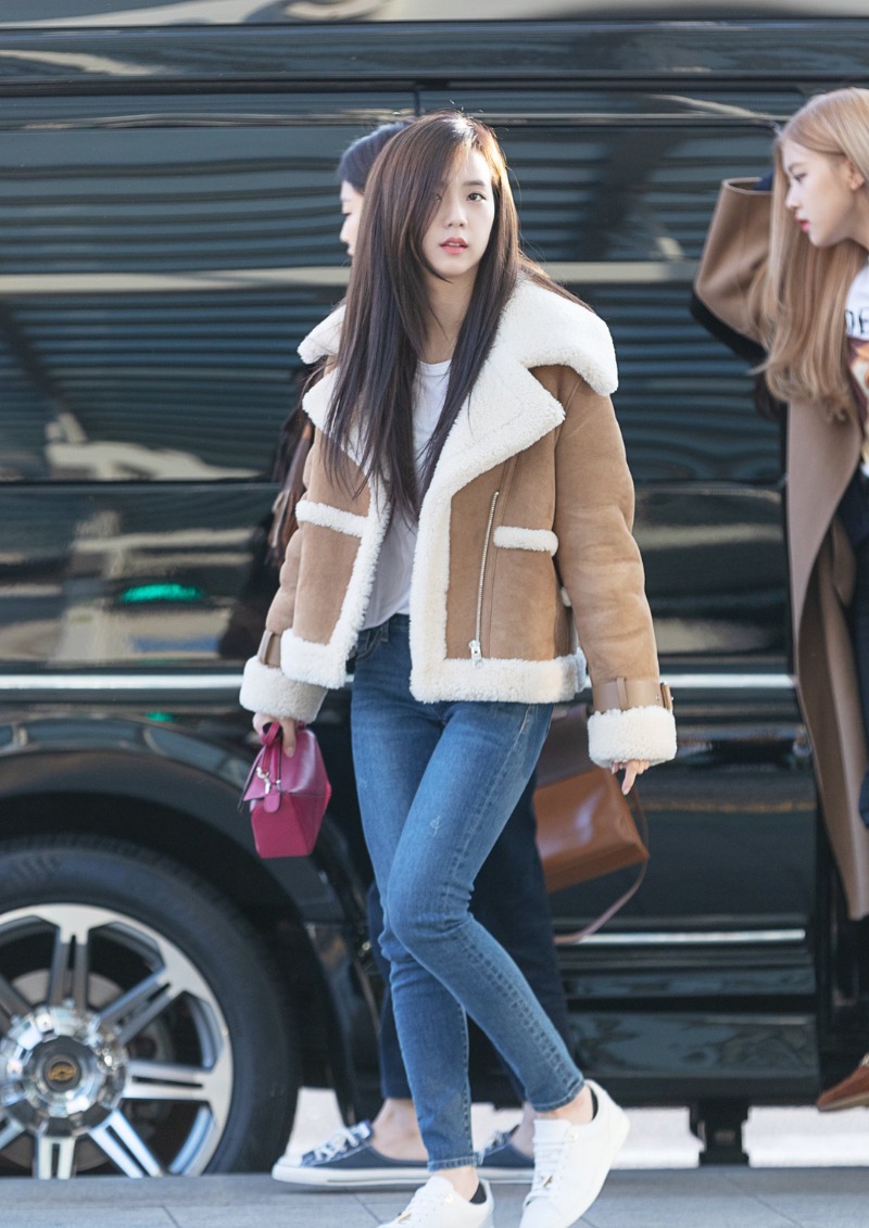 [블랙핑크 지수] Loewe 로에베 퍼즐백 L01899