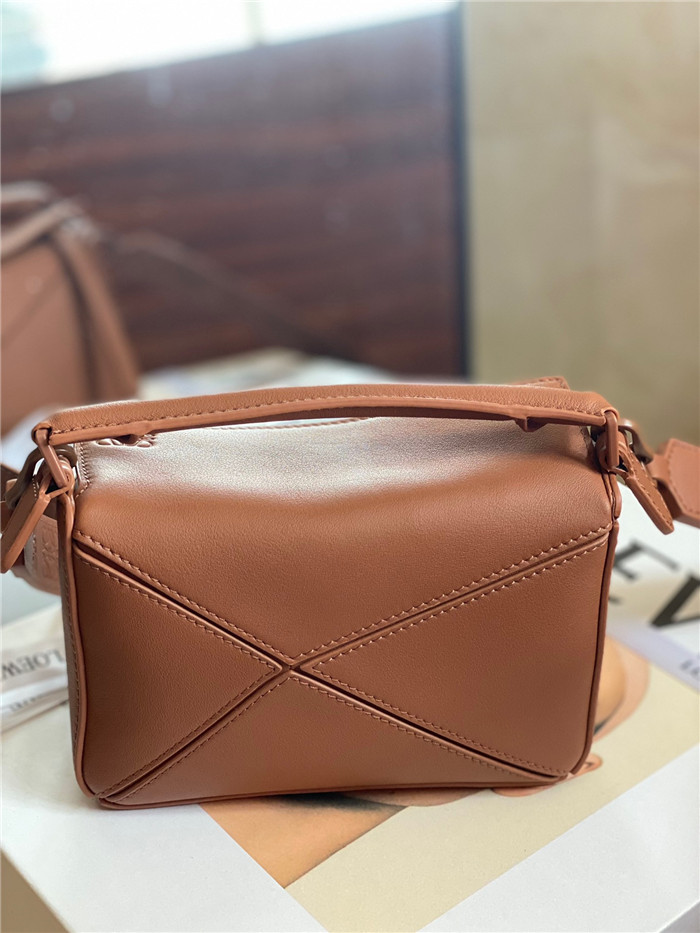 Loewe 로에베 퍼즐백 미니 L01811