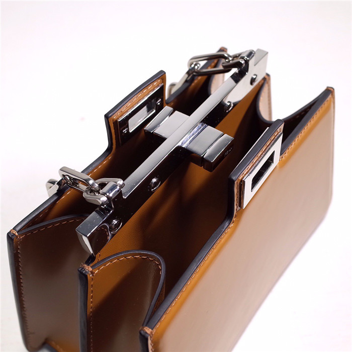 Fendi  펜디 피카푸 체인백 F8339