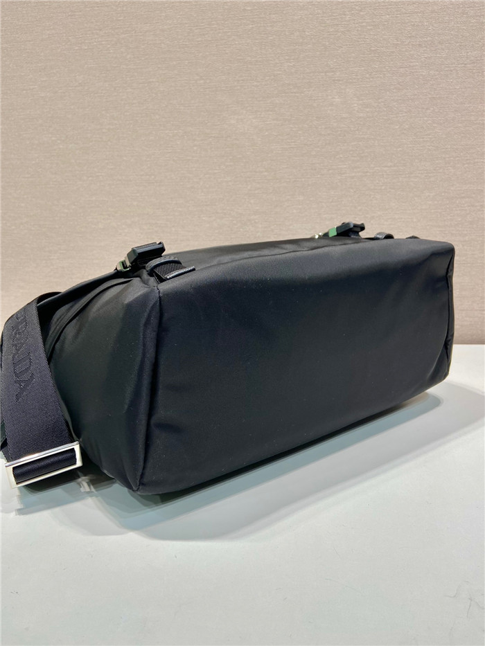 Prada  프라다 리나일론 메신저백 2VD052
