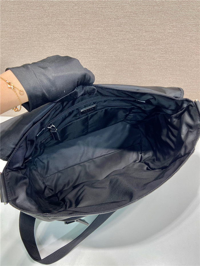 Prada  프라다 리나일론 메신저백 2VD052