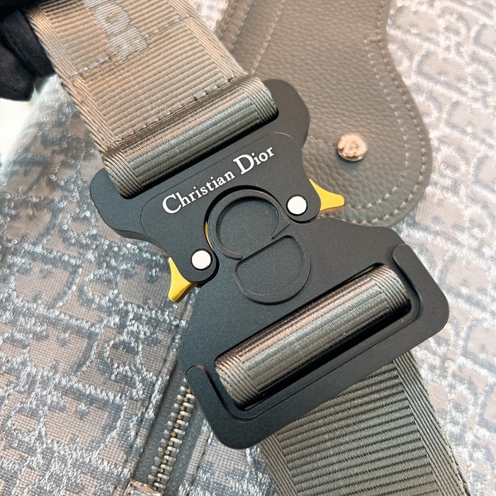 Dior  디올 남성 Lingot 그레이 키폴