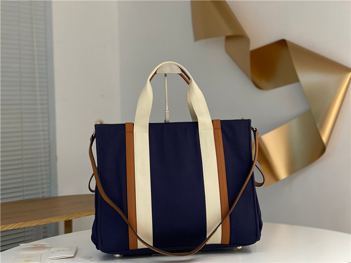 CHLOE 끌로에 우디 토트백 C90381