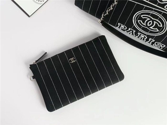 Chanel  샤넬 쇼퍼백 라지 C6205