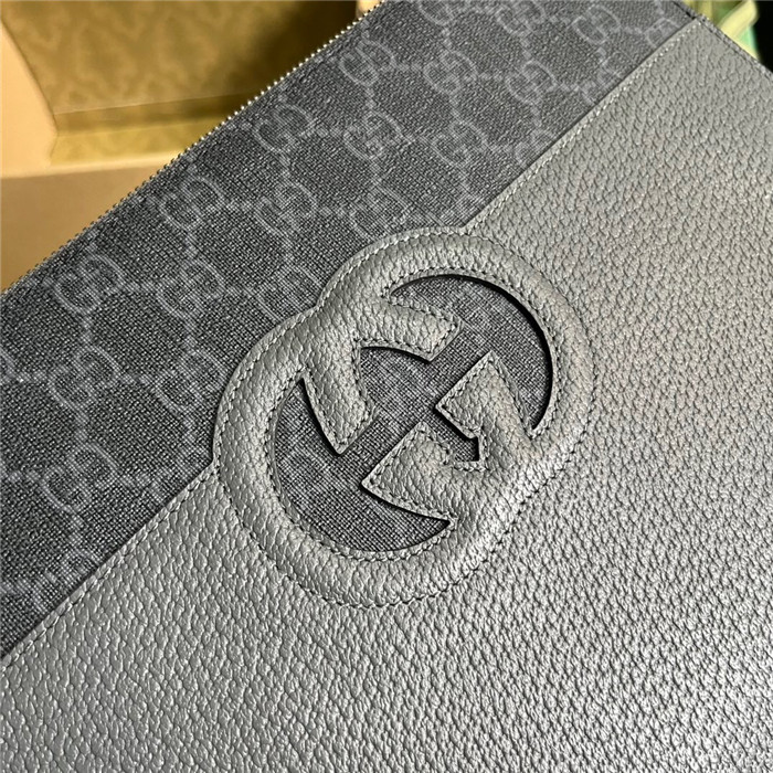 GUCCi 구찌 컷아웃 인터로킹 G 파우치 723320