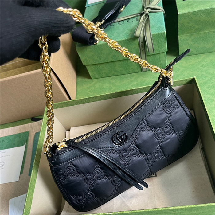 GUCCi  구찌 GG 마틀라세 나일론 핸드백 735049