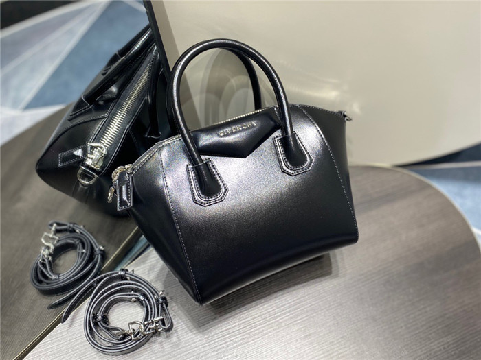 Givenchy  지방시 안티고나 미니 G65011